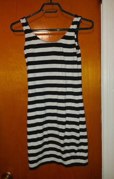 TAG XS - Picture 2 of 3